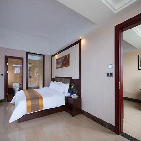 Vienna International Hotel Jieyang Chaoshan Airport מראה חיצוני תמונה